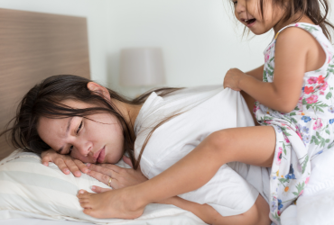 Jak radzić sobie z sytuacją, gdy brakuje mi słów w języku obcym, a dziecko domaga się wyjaśnień?