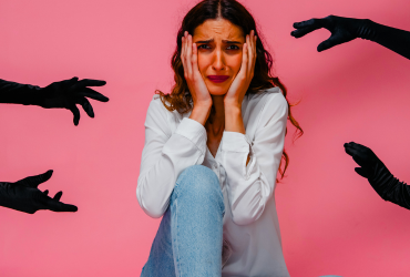 Dlaczego boję się mówić w języku obcym przy innych osobach, np. rodzinie czy znajomych?