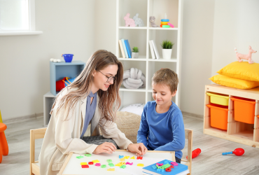 Czy brak kontaktu z rodowitymi użytkownikami języka obcego spowolni rozwój dwujęzyczności?