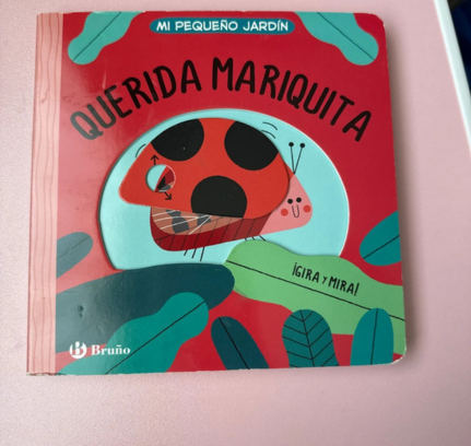 Mi pequeño jardín. Querida mariquita - książka z ruchomymi elementami po hiszpańsku